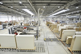 Rodzina Wójcików otworzyła kolejną fabrykę mebli