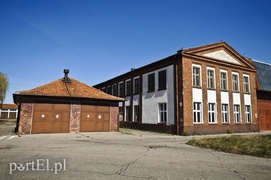 Kolejne działki w koszarach idą pod młotek