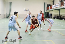 Atrakcyjne Klemensy mistrzami pod koszem