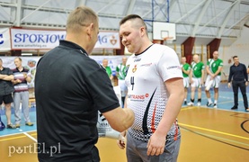 Takiej gry nie powstydziliby się zawodowcy (siatkówka)