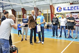 Takiej gry nie powstydziliby się zawodowcy (siatkówka)