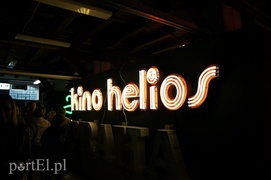Kina nie ma, neon świeci