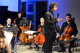 Saksofon, Argentyna i Broadway