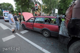 Ciężarówka nie wyhamowała, chłopiec w szpitalu