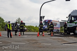 Tir uderzył w osobówkę