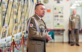 Dla żołnierza sztandar to wielki honor