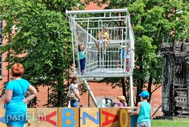 Ale sztuka! Przy śniadaniu i na trawie