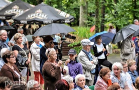 Fakiry: było deszczowo i biesiadnie Fakiry: było deszczowo i biesiadnie