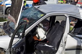 Wypadek karetki na 12 Lutego. Jedna osoba nie żyje, trzy w ciężkim stanie trafiły do szpitala