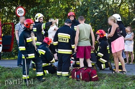 Audi zderzyło się z ciężarówką. Są ranni