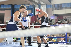 Kontra zdominowała ring