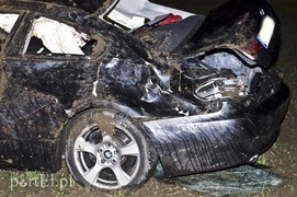 Dachowanie w BMW, wszyscy byli pijani