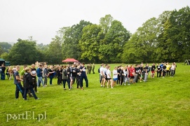 Uczniowie w mundurach biegali w Bażantarni