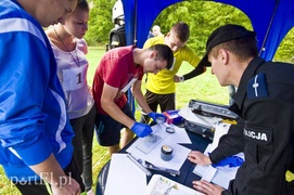 Uczniowie w mundurach biegali w Bażantarni