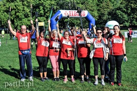 650 osób powędrowało z kijkami przez Bażantarnię