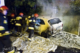 Na Grunwaldzkiej spłonął mercedes