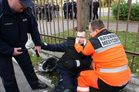 \"Płomień\" zajął arsenał, czyli jak ćwiczyli policjanci