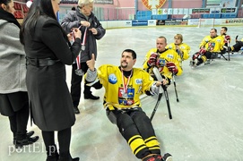 Hokej na siedząco, ale emocje sięgały sufitu