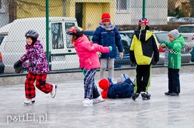 Na Zawadzie ruszyło lodowisko