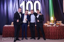 Studniówka w starym stylu