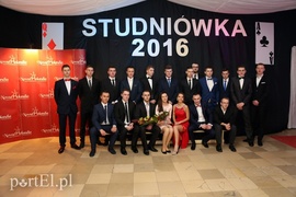 Studniówka w starym stylu