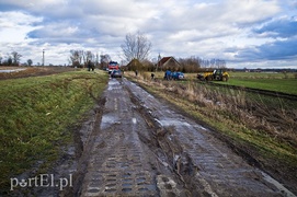 Dachowanie w błocie