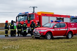 Przewrócona cysterna na berlince
