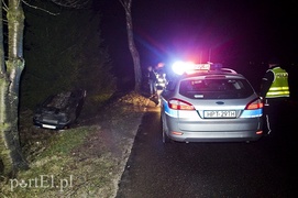 Auto na dachu, a kierowca zniknął