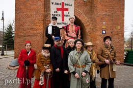 Żywe pomniki pod Bramą Targową