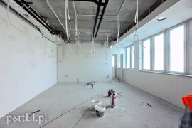 Praca wre, sąd się pnie