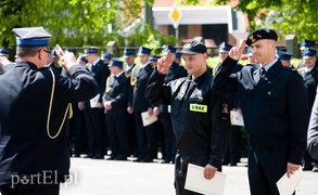 Dla strażaków awanse, dla komendanta emerytura