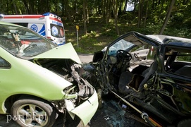 Tragedia na drodze w Nadbrzeżu, kierowca zmarł w szpitalu  (aktualizacja)