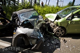 Tragedia na drodze w Nadbrzeżu, kierowca zmarł w szpitalu  (aktualizacja)
