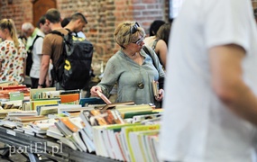 Do biblioteki warto chodzić nocą