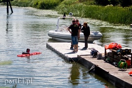 Trzymają formę, by razem popłynąć na ratunek
