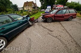 Czołówka dwóch passatów