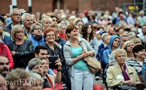 Cygański koncert w deszczu