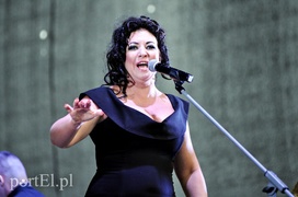 Cygański koncert w deszczu