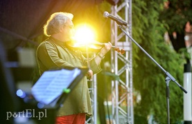 Cygański koncert w deszczu