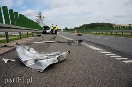 Ciężarówką zahaczył o stojące na \"siódemce\" auto