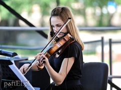 Wiersze i muzyka pod katedrą