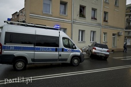 Wjechał w budynek przy Traugutta (aktualizacja)