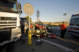 Wypadek na \"siódemce\", są ranni (aktualizacja)