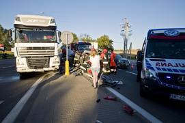 Wypadek na \"siódemce\", są ranni (aktualizacja)
