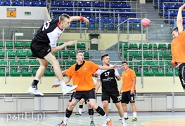 Wysoka wygrana Meblarzy (piłka ręczna)