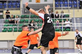 Wysoka wygrana Meblarzy (piłka ręczna)