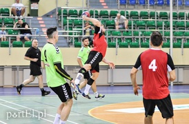 Meblarze pokonali Pomezanię i zagrają w finale (piłka ręczna)