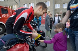 Pali się do pomocy
