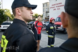 Pali się do pomocy