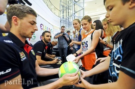 Siatkarskie autografy poszły w ruch